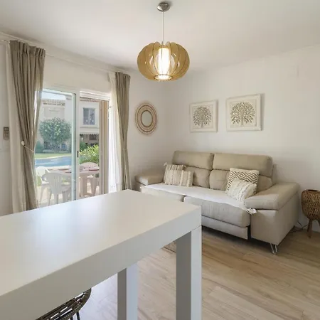 Mila * Denia